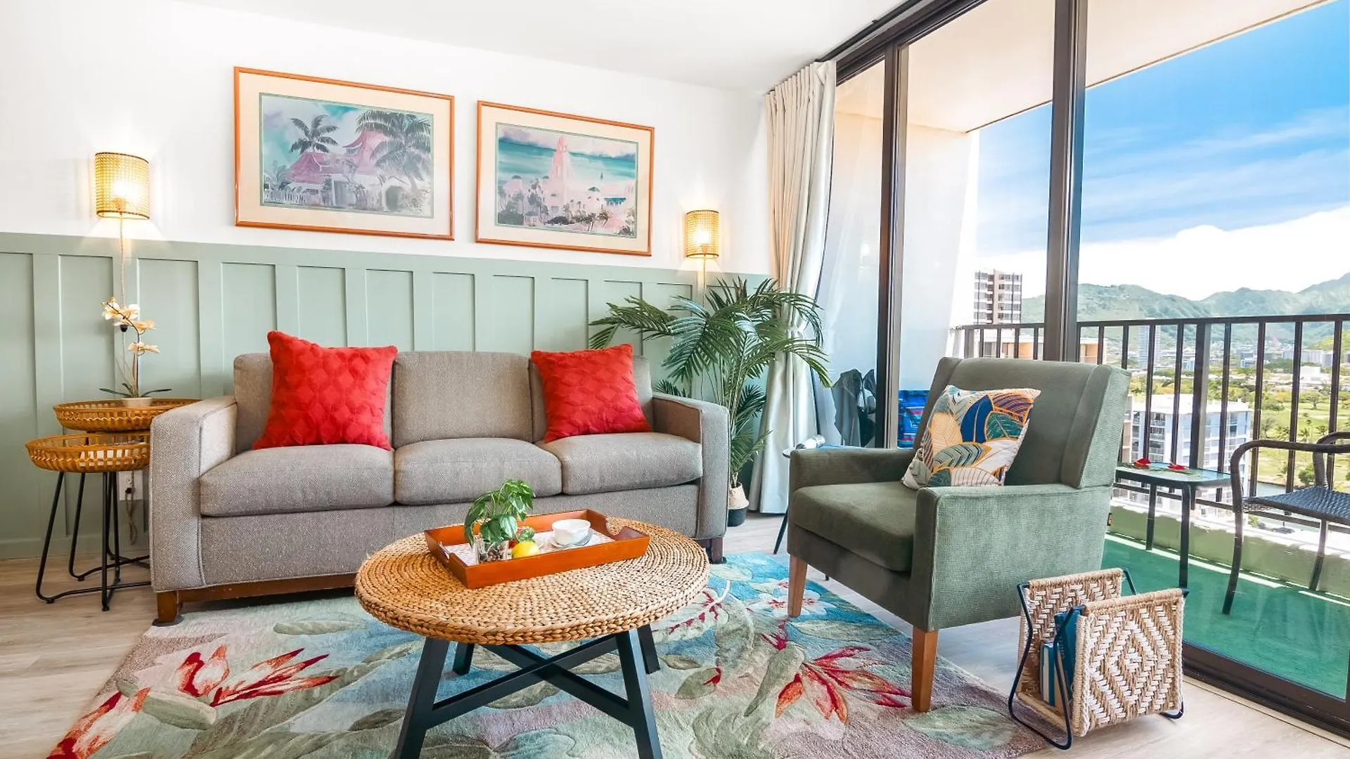 Mountain View Condo W/ King-Size Bed, Free Parking Гонолулу