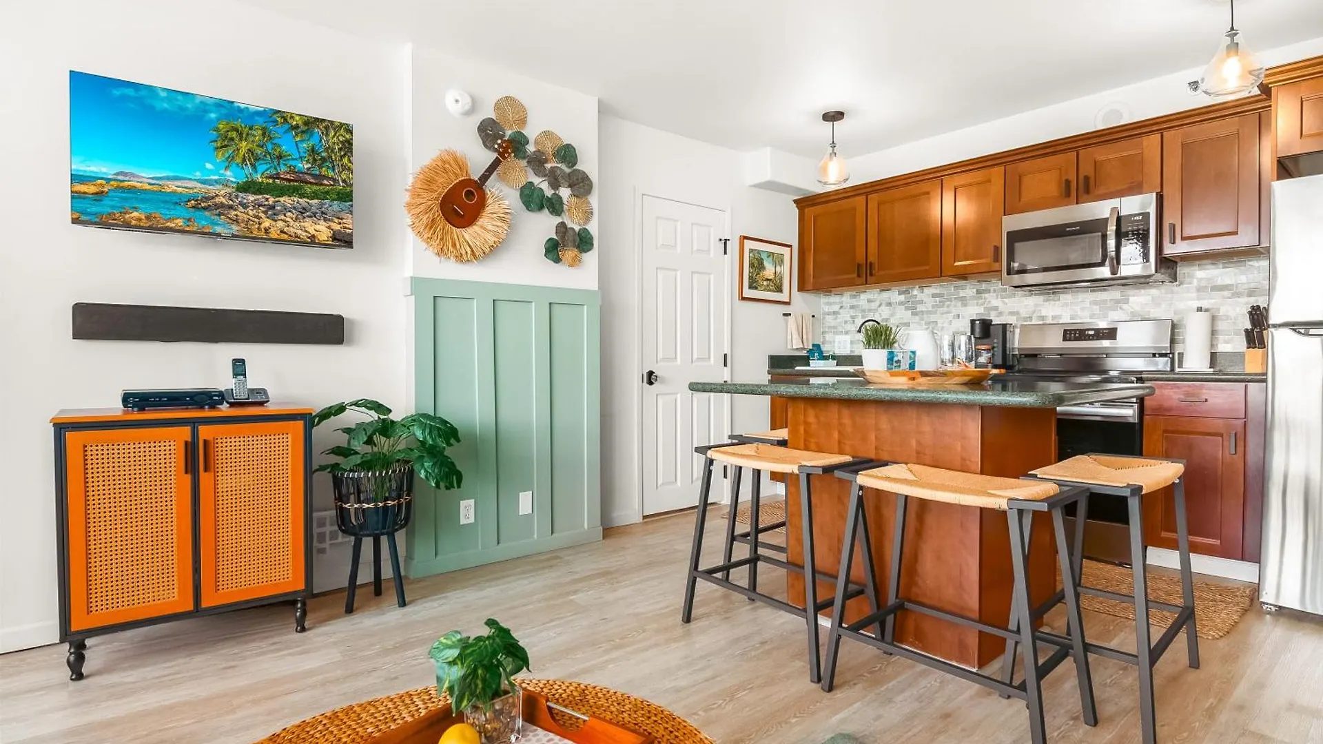 Mountain View Condo W/ King-Size Bed, Free Parking Гонолулу Апартаменты